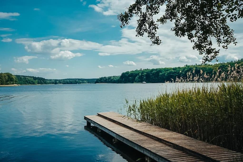 Ferienzimmer direkt am See Priepert Exterior foto