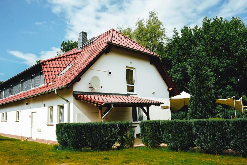 Ferienzimmer direkt am See Priepert Exterior foto
