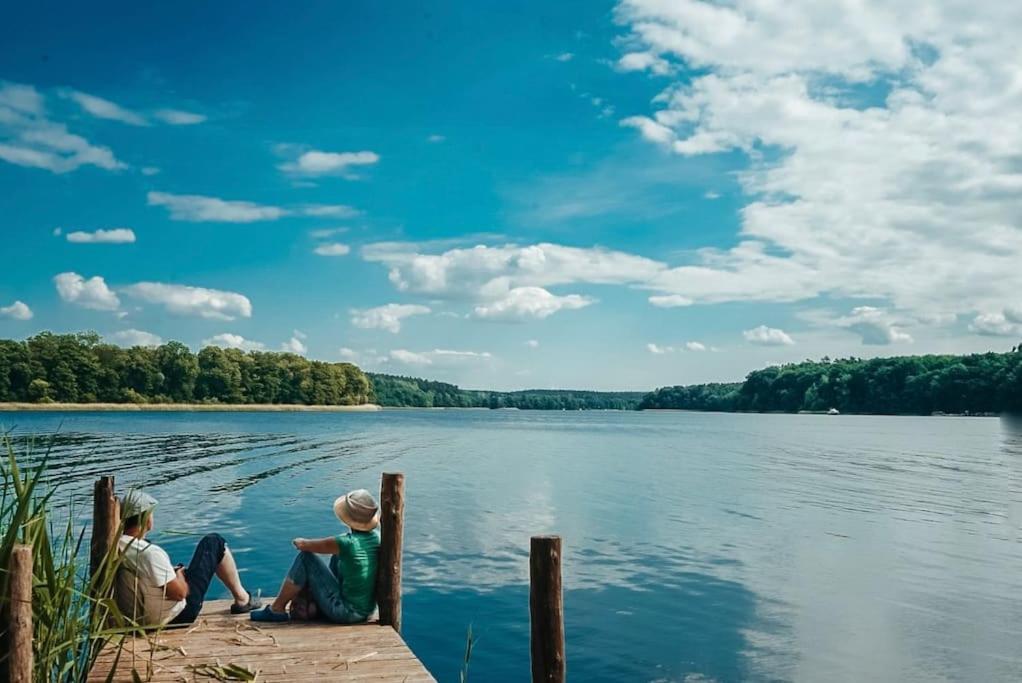Ferienzimmer direkt am See Priepert Exterior foto